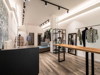 Showroom abbigliamento - Renè Moda Uomo - Udine, Roberto Pedi Fotografo Roberto Pedi Fotografo 商业空间