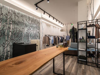 Showroom abbigliamento - Renè Moda Uomo - Udine, Roberto Pedi Fotografo Roberto Pedi Fotografo 商业空间