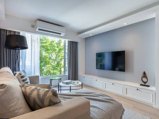 A Modern American Living - Mei Foo Sun Chuen, Hong Kong, Grande Interior Design Grande Interior Design Ruang Keluarga Gaya Country Grey