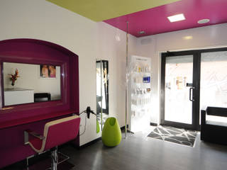 R.81 Capelli, viemme61 viemme61 Commercial spaces