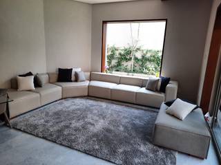 Sala Fresh con Puff & Cortinas, ACY Diseños & Muebles ACY Diseños & Muebles Ruang Keluarga Modern Kulit Grey