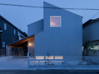 長岡京の家/house of nagaokakyo, STUDIO RAKKORA ARCHITECTS STUDIO RAKKORA ARCHITECTS Casas modernas