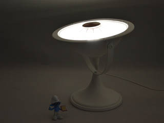 Lampe blanche vintage design upcycling issue d'un ancien radiateur Calor années 50 60, ArtJL ArtJL モダンデザインの リビング 鉄/鋼