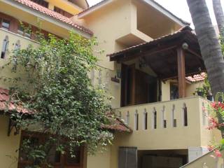 Dhananjayan's House , Benny Kuriakose Benny Kuriakose Будинки