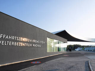 UNESCO-Welterbezentrum am Ufer der Donau, Najjar - Najjar Architekten Najjar - Najjar Architekten Gewerbeflächen Aluminium/Zink Metallic/Silber