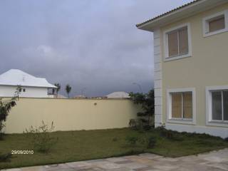 Retrofit de Casa na Barra, FERNANDA SALLES ARQUITETURA FERNANDA SALLES ARQUITETURA บ้านและที่อยู่อาศัย