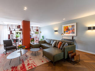 Warme sfeer met plek voor kleurrijke kunst, Aangenaam Interieuradvies Aangenaam Interieuradvies Modern Living Room