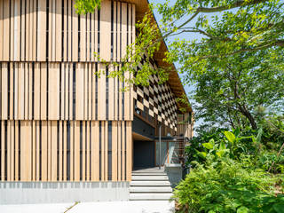 Oranque, キリコ設計事務所 キリコ設計事務所 บ้านไม้ ไม้ Wood effect