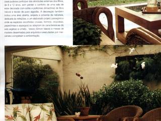 Terraço confortável e jardim tropical - Publicação Revista D Casa, Daniela Sedo Paisagismo Daniela Sedo Paisagismo สวนหน้าบ้าน