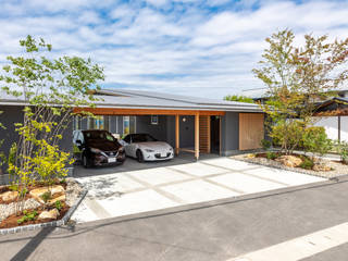 Isi-House okayama, 三宅和彦／ミヤケ設計事務所 三宅和彦／ミヤケ設計事務所 Moderne huizen Massief hout Bont