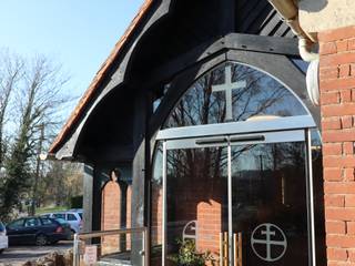 Glass porch to heritage Churches , Ion Glass Ion Glass Puertas de estilo minimalista Vidrio