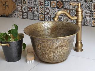 Vòi nước, vòi lavabo bằng đồng cổ điển cho phòng tắm mộc mạc rustic, KanLy KanLy Phòng tắm phong cách mộc mạc