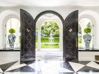2018 Showcase House of Design – Grand Foyer, Peltier Interiors Peltier Interiors Classic style doors