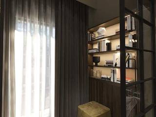 Sushant lok 2, Gurgaon, Hoc Designarch Hoc Designarch Industrial style bedroom