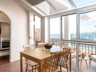 Bica Terrace, Hoost - Home Staging Hoost - Home Staging Dining roomTables