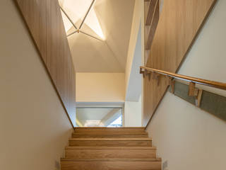 A Casa do Campo Lindo, Ren Ito Arquiteto Ren Ito Arquiteto Pasillos, vestíbulos y escaleras modernos