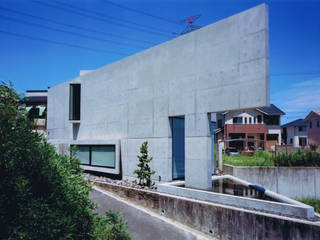 三角敷地の家, murase mitsuru atelier murase mitsuru atelier Casas modernas