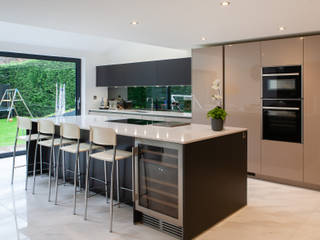 Modern Open Plan Living , Kreativ Kitchens Kreativ Kitchens Modern kitchen