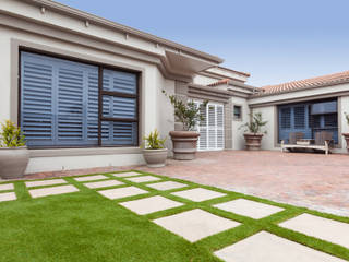 Decorative Aluminium Shutters - Yzerfontein, Cape Town, House of Supreme CPT House of Supreme CPT 現代房屋設計點子、靈感 & 圖片 鋁箔/鋅