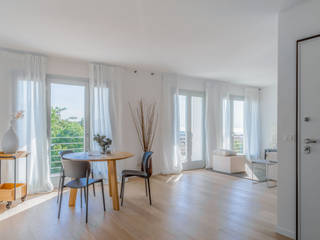Home Staging a Trieste , Angela Baghino Angela Baghino Moderne Esszimmer Holz