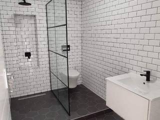 Bathrooms by MM GROUP, MM GROUP MM GROUP Classic style bathrooms