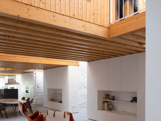 Loft Miraflor, Photoshoot.pt - Architectural Photography Photoshoot.pt - Architectural Photography Industrial style living room