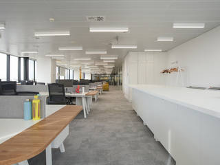 Escritório, Ready Solutions Ready Solutions Commercial spaces