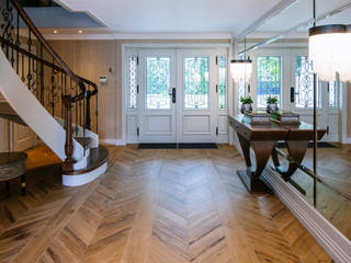 Kompleksowa stolarka w rezydencji pod Londynem, Grupa Dubiński Grupa Dubiński Classic style doors Solid Wood Multicolored