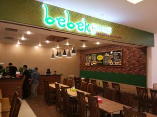 Restaurant Bebek Gemes Trans studio Depok, maha karya desain maha karya desain Ruang Makan Modern Kayu Lapis