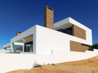 Casa NS 24, Luís Duarte Pacheco - Arquitecto Luís Duarte Pacheco - Arquitecto Villas White