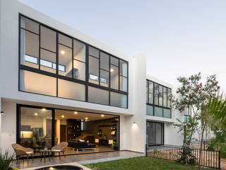 ARCADIA Townhouse, Studio 360 Studio 360 Casas estilo moderno: ideas, arquitectura e imágenes