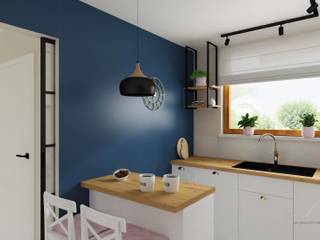 Nowoczesny salon, kuchnia i łazienka z niebiesko-różowymi akcentami, Pora na wnętrze Pora na wnętrze Inbouwkeukens