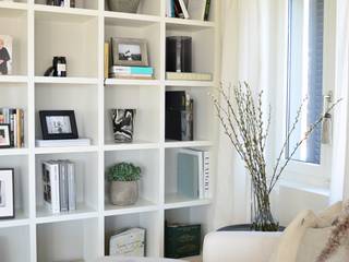 Einfamilienhaus mit viel Charme , Select Living Interiors Select Living Interiors Living roomShelves