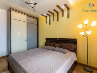 4 BHK Interior at Krishwi Dhavala - Ms Suwarcha, DECOR DREAMS DECOR DREAMS モダンスタイルの寝室