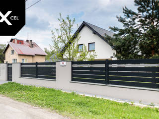 Modern Simplicity. Nowoczesne ogrodzenie aluminiowe Xcel, XCEL Fence XCEL Fence Front garden