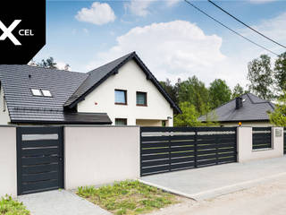 Modern Simplicity. Nowoczesne ogrodzenie aluminiowe Xcel, XCEL Fence XCEL Fence Taman Modern