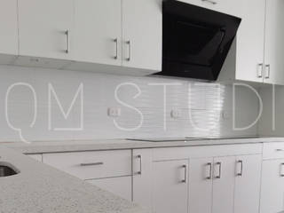 Lindsey, DQM Contratistas DQM Contratistas Modern style kitchen Quartz