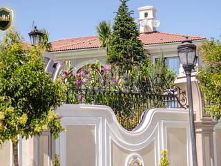 Alkent Göl Malikaneleri'nde bir malikanenin ferforje işleri, Ramez Ferforje Sanat Atölyesi Ramez Ferforje Sanat Atölyesi Front garden