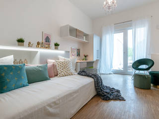 Cozy Space, Cornelia Augustin Home Staging Cornelia Augustin Home Staging Phòng ngủ phong cách hiện đại