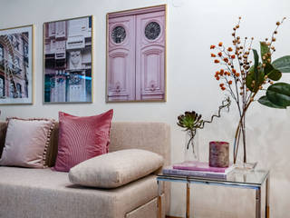 We Love: Pink, Cornelia Augustin Home Staging Cornelia Augustin Home Staging Modern living room