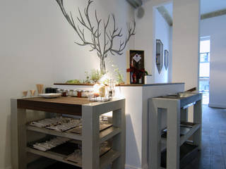 Beton in Tischen material raum form Commercial spaces Gastronomy