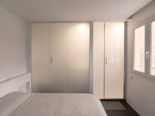 Attico Porto Valencia, Alfonso Picozzi_Architect Alfonso Picozzi_Architect Small bedroom Glass