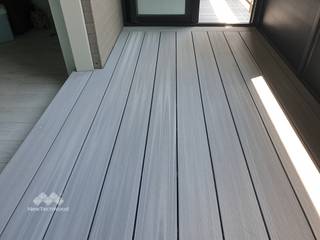 【煙灰白演藝低調明淨｜採光陽台】, 新綠境實業有限公司 新綠境實業有限公司 Balcony Wood-Plastic Composite White