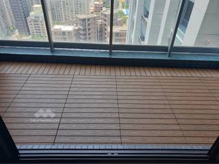 【梯形陽台｜板面改向不違和】, 新綠境實業有限公司 新綠境實業有限公司 Balcony Wood-Plastic Composite Wood effect