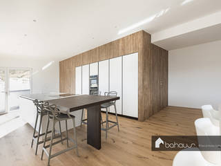 VILLA MG, Bahaus srl Bahaus srl Built-in kitchens Wood Wood effect