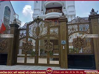 Cổng nhôm đúc biệt thự Buckingham *Vũ Chấn Khang* Buckingham Cast Aluminum Gate, Công ty TNHH Nhôm đúc Mỹ nghệ Vũ Chấn Khang Công ty TNHH Nhôm đúc Mỹ nghệ Vũ Chấn Khang Front doors Metal