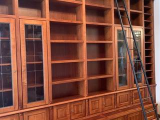 Librerie classiche in legno, Falegnameria su misura Falegnameria su misura Study/officeCupboards & shelving Wood