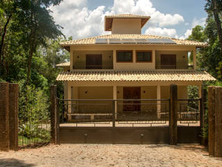 Casa PS - Cond. Retiro do Chale, CAMILA FERREIRA ARQUITETURA E INTERIORES CAMILA FERREIRA ARQUITETURA E INTERIORES Country house