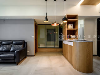 【皇龍建設│天慕】, SING萬寶隆空間設計 SING萬寶隆空間設計 Modern Living Room