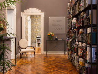 INTERNO SHOWROOM, BONATI & BENEGGI BONATI & BENEGGI مساحات تجارية خشب Wood effect